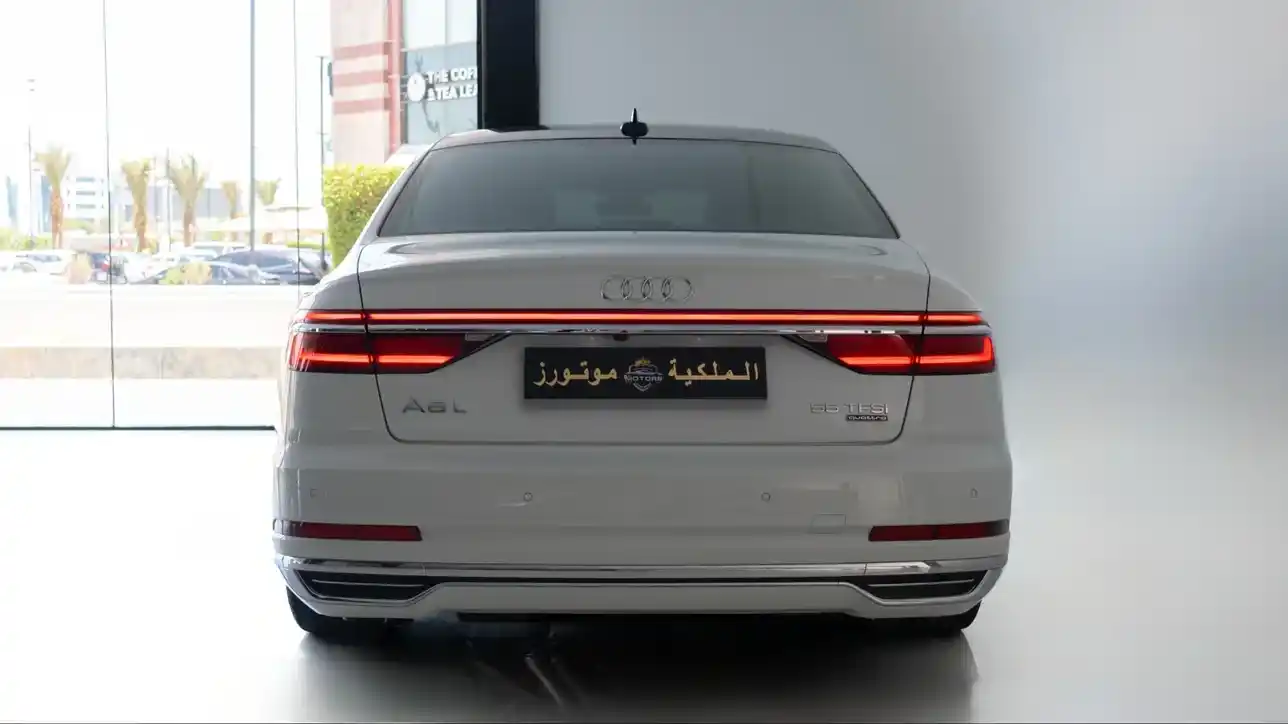 Audi A8 2021