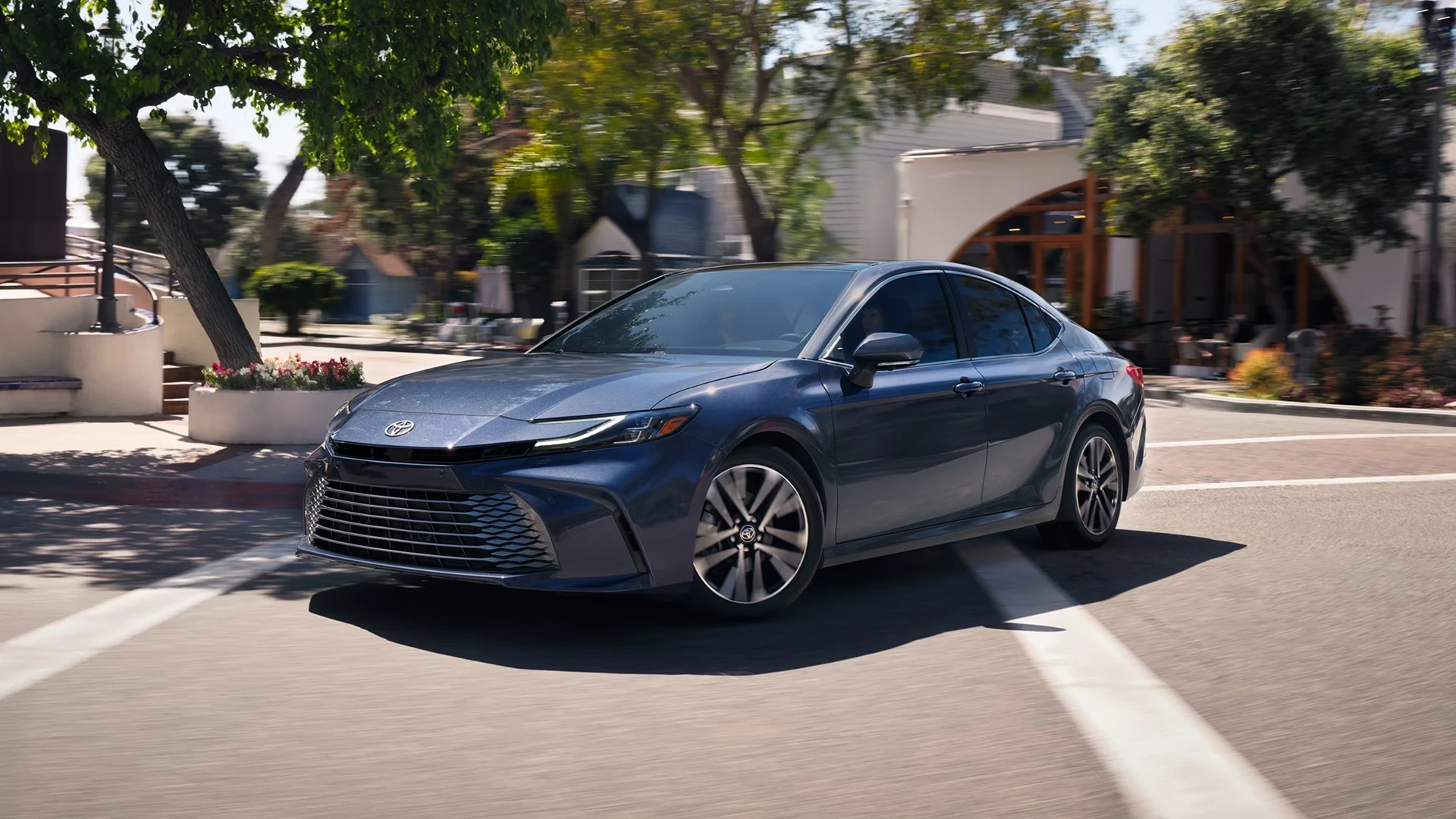 Toyota Camry 1 2025