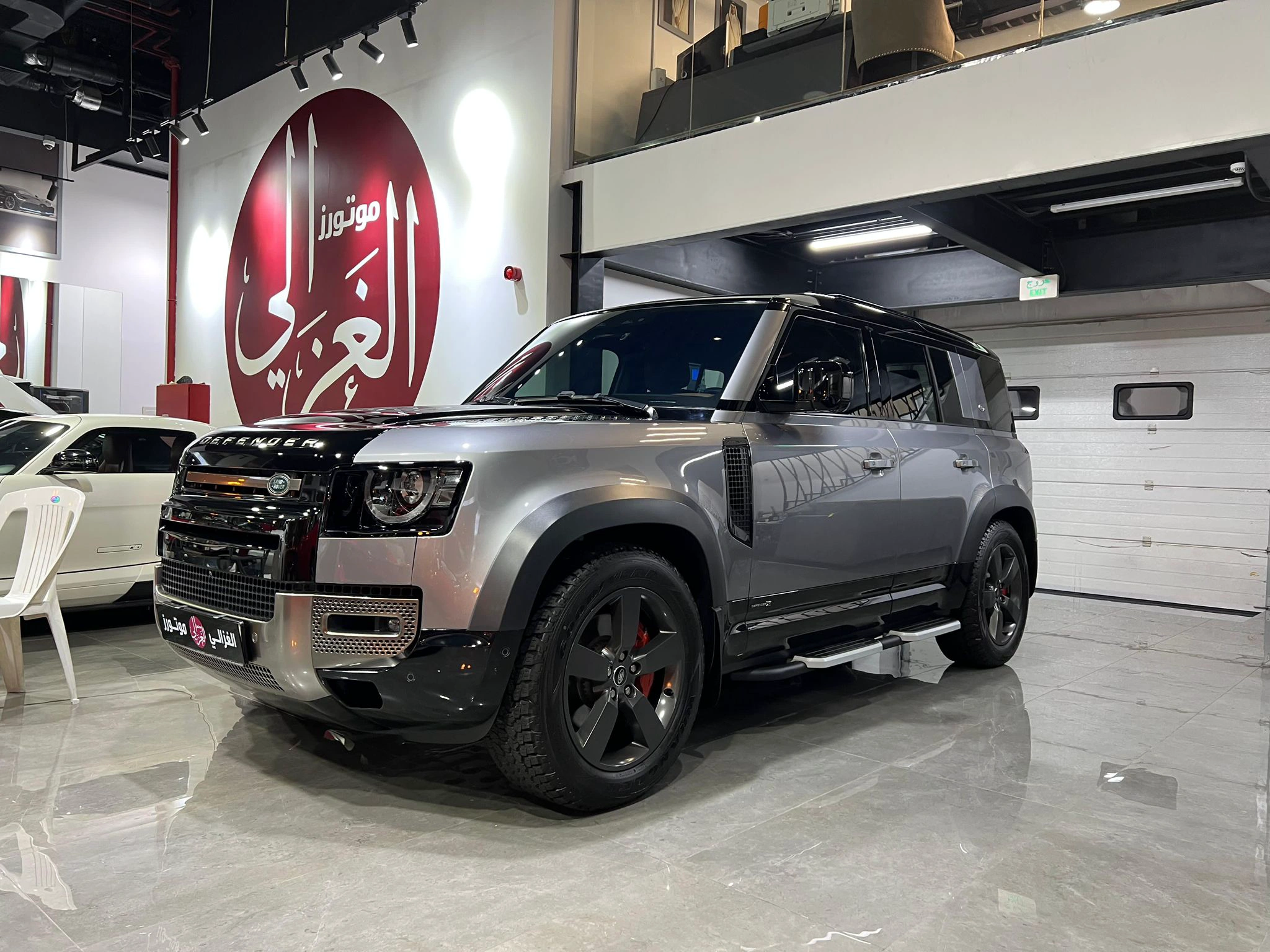 Landrover Defender 2023